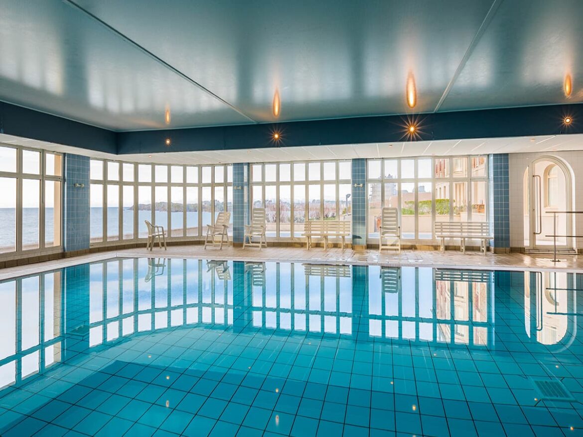 Schwimmbad und Spa 2 résidence piscine couverte saint malo