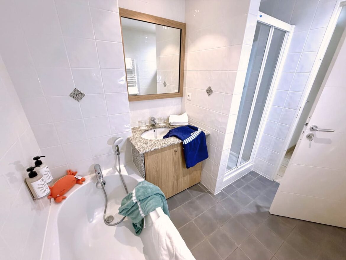 Les appartements de la Résidence Reine Marine 4 Salle de bain équipée Saint-Malo
